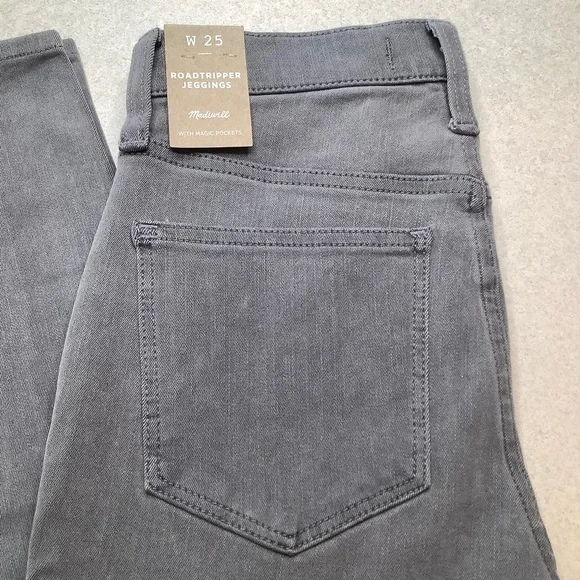 Madewell Jeans 25 10” High Rise Roadtripper Front Slit In Carlin‎ NWT
